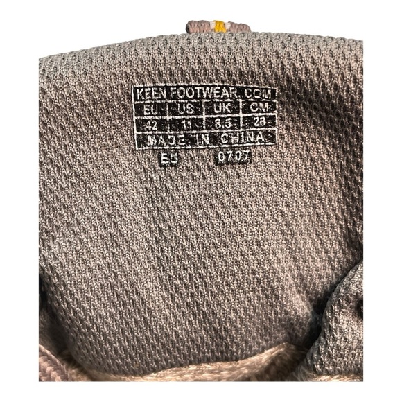 KEEN Women's Brown and Gray Lace Up Boots Size: 11 - Picture 2 of 12